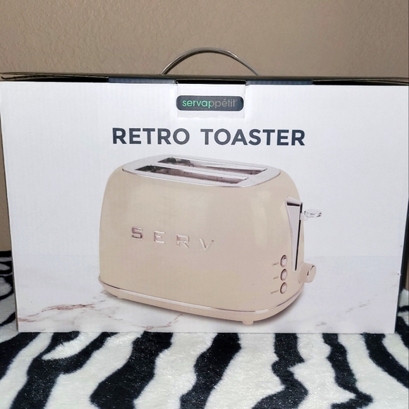 NIB Retro 2 slice toaster - Picture 1 of 5
